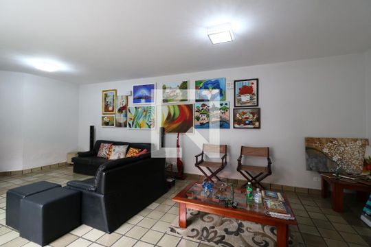 Casa à venda com 4 quartos, 300m² em Vila Valparaíso, Santo André