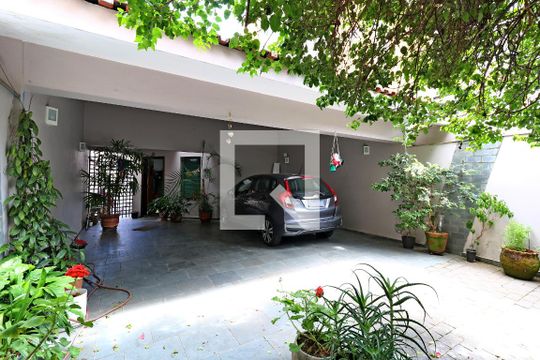 Garagem de casa à venda com 4 quartos, 300m² em Vila Valparaíso, Santo André
