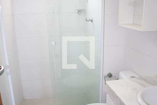Banheiro de apartamento para alugar com 2 quartos, 36m² em Jardim Brasil (zona Norte), São Paulo