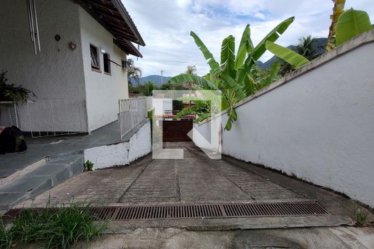Garagem  de casa de condomínio à venda com 4 quartos, 169m² em Jacarepaguá, Rio de Janeiro