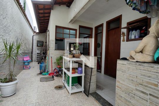 Quintal de casa de condomínio à venda com 4 quartos, 169m² em Jacarepaguá, Rio de Janeiro