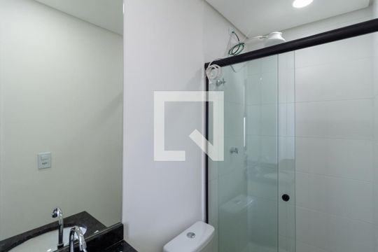 Banheiro de kitnet/studio à venda com 1 quarto, 24m² em Cidade Mãe do Céu, São Paulo