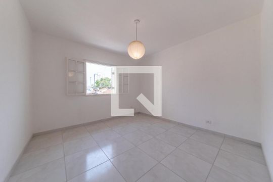 Quarto 1 de casa para alugar com 2 quartos, 107m² em Vila Gumercindo, São Paulo