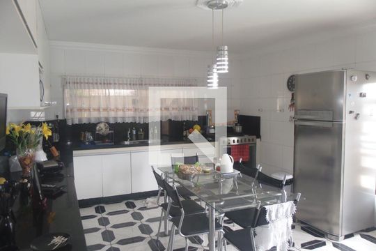 Cozinha  de casa para alugar com 5 quartos, 410m² em Pituba, Salvador