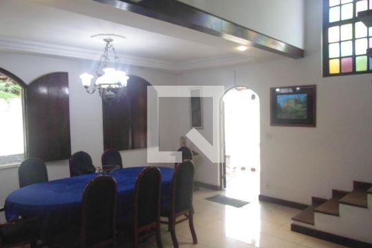 Sala de Jantar  de casa para alugar com 5 quartos, 410m² em Pituba, Salvador