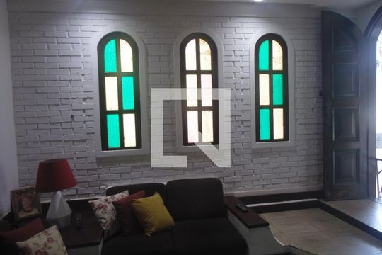 Sala  de casa para alugar com 5 quartos, 410m² em Pituba, Salvador