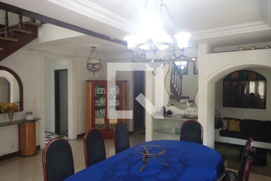 Sala de Jantar  de casa para alugar com 5 quartos, 410m² em Pituba, Salvador