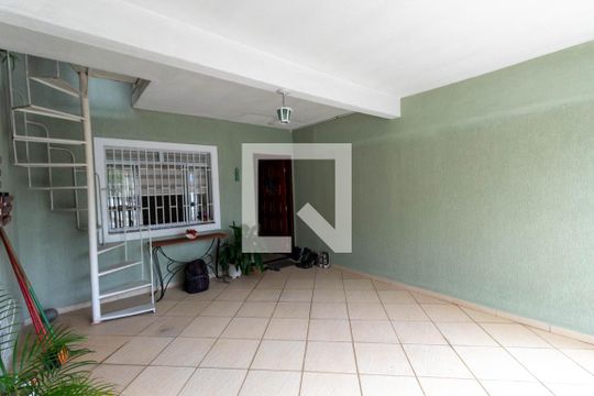 Garagem de casa à venda com 2 quartos, 100m² em Jardim Nordeste, São Paulo