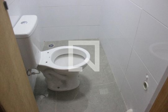 Banheiro 1 de apartamento à venda com 8 quartos, 580m² em Vila das Palmeiras, Guarulhos