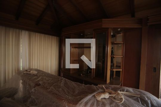 Sala de casa à venda com 5 quartos, 1800m² em Belvedere, Belo Horizonte