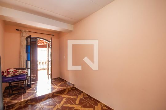Quarto 3 de casa à venda com 4 quartos, 187m² em Metalúrgicos, Osasco