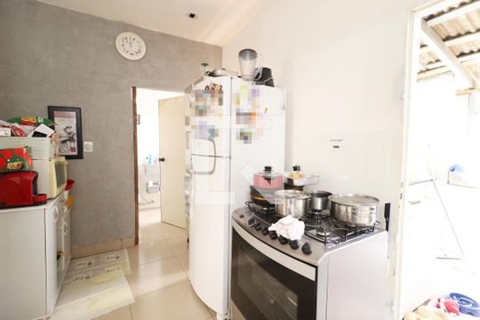 Cozinha de casa para alugar com 3 quartos, 180m² em Lídice, Uberlândia