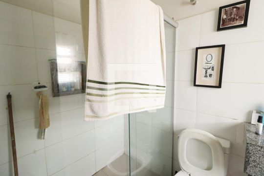 Banheiro Social de casa para alugar com 3 quartos, 180m² em Lídice, Uberlândia