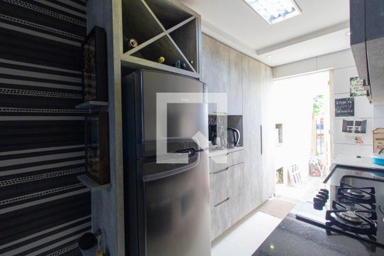 Cozinha de apartamento à venda com 2 quartos, 57m² em Scharlau, São Leopoldo