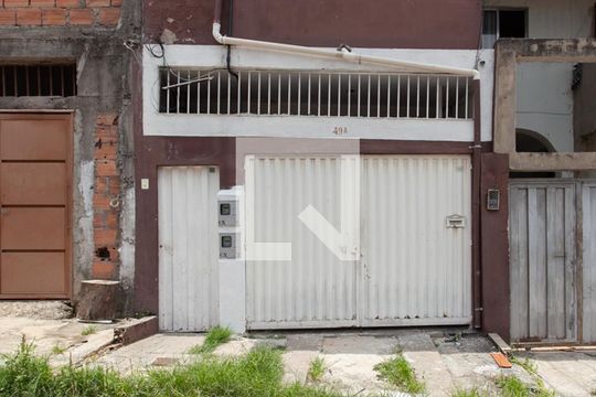 Fachada de casa para alugar com 3 quartos, 70m² em Céu Azul, Belo Horizonte