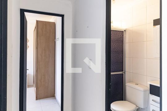 Corredor de apartamento à venda com 2 quartos, 60m² em Vila Caraguata, São Paulo