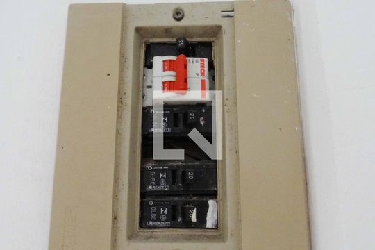 Quadroo de Luz de casa para alugar com 1 quarto, 48m² em Bussocaba, Osasco