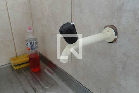 Cozinha de casa para alugar com 1 quarto, 48m² em Bussocaba, Osasco