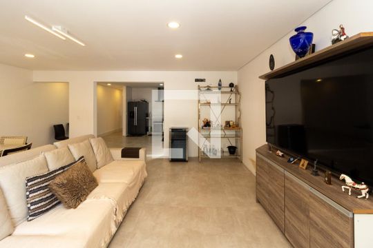 Sala 1 de casa para alugar com 2 quartos, 450m² em Tatuapé, São Paulo