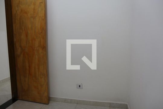 Quarto 1 de apartamento para alugar com 2 quartos, 44m² em Jardim Santa Teresinha, São Paulo