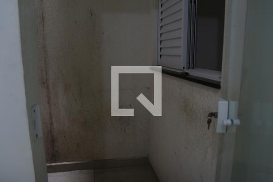 Varanda de apartamento para alugar com 2 quartos, 44m² em Jardim Santa Teresinha, São Paulo