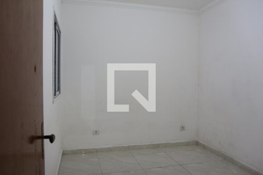 Quarto 2 de apartamento para alugar com 2 quartos, 44m² em Jardim Santa Teresinha, São Paulo