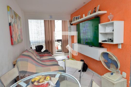 sala  de apartamento à venda com 2 quartos, 60m² em Recreio dos Bandeirantes, Rio de Janeiro