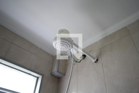 Banheiro de apartamento para alugar com 1 quarto, 25m² em Liberdade, São Paulo