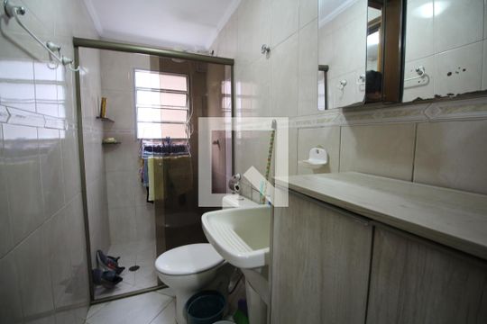 Banheiro de apartamento para alugar com 1 quarto, 25m² em Liberdade, São Paulo