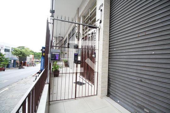 Fachada de apartamento para alugar com 1 quarto, 25m² em Liberdade, São Paulo