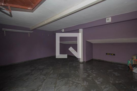 Garagem de casa à venda com 3 quartos, 240m² em Vila Marina, São Paulo