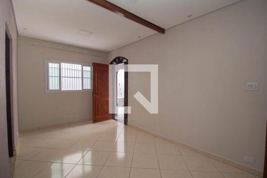 Casa à venda com 3 quartos, 240m² em Vila Marina, São Paulo
