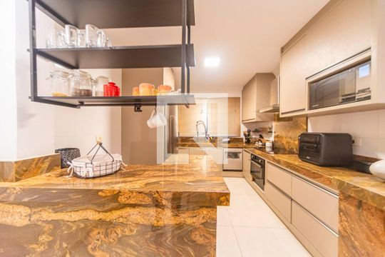 Cozinha de casa à venda com 5 quartos, 320m² em Jardim Las Vegas, Santo André
