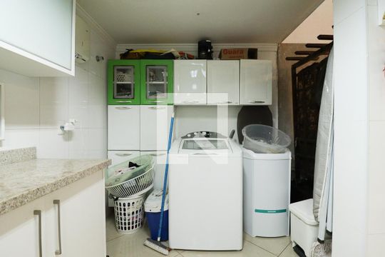 Cozinha e Área de Serviço de casa à venda com 3 quartos, 225m² em Limão, São Paulo