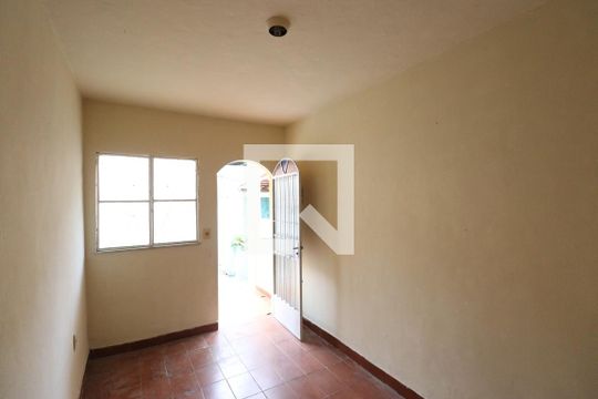 Casa para alugar com 1 quarto, 50m² em Camarão, São Gonçalo