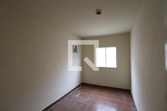 Quarto 1 de casa para alugar com 1 quarto, 50m² em Camarão, São Gonçalo