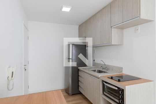 Cozinha de kitnet/studio para alugar com 1 quarto, 36m² em Brooklin, São Paulo