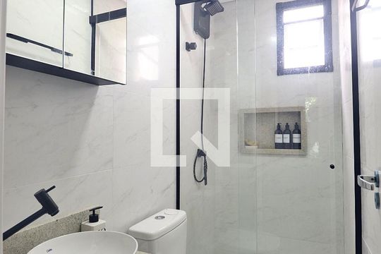 Suíte - Banheiro do Quarto 1 de apartamento à venda com 2 quartos, 120m² em Campestre, Santo André
