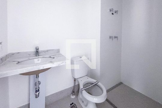 Banheiro de apartamento à venda com 1 quarto, 25m² em Sumarezinho, São Paulo