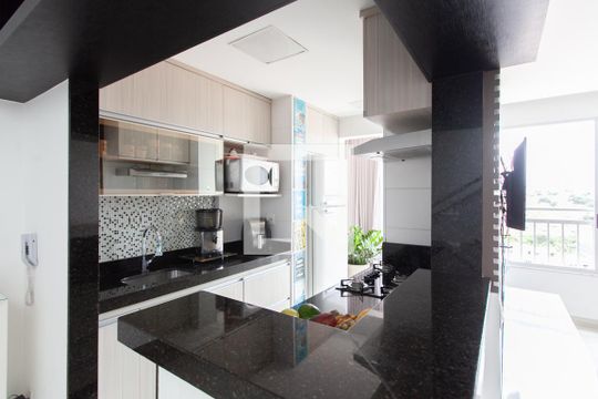 Cozinha de apartamento à venda com 3 quartos, 237m² em Vila Cloris, Belo Horizonte