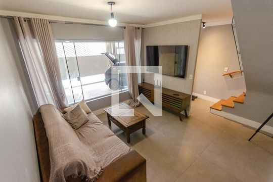 Casa à venda com 2 quartos, 120m² em Vila Santa Maria, São Paulo