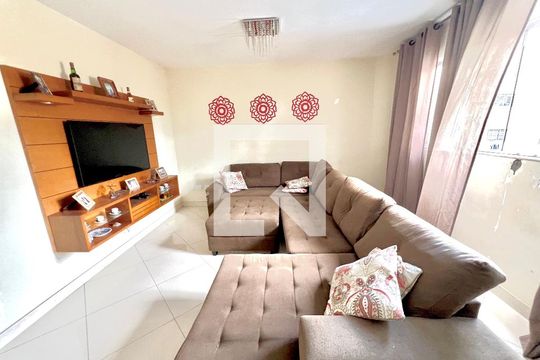 Sala de apartamento à venda com 3 quartos, 100m² em Arvoredo, Contagem