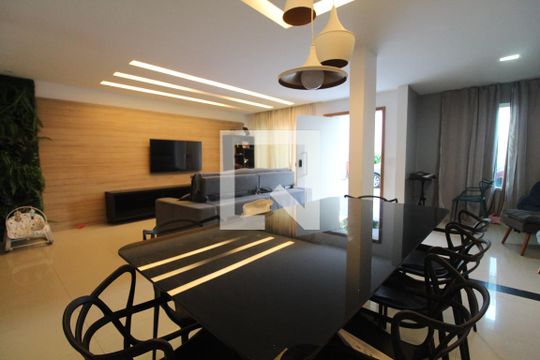 Sala de casa de condomínio à venda com 4 quartos, 176m² em Freguesia (jacarepaguá), Rio de Janeiro