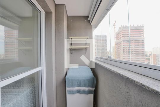 Sacada de apartamento para alugar com 1 quarto, 23m² em Quarta Parada, São Paulo
