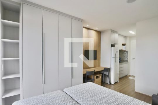 Sala / Quarto de apartamento para alugar com 1 quarto, 23m² em Quarta Parada, São Paulo