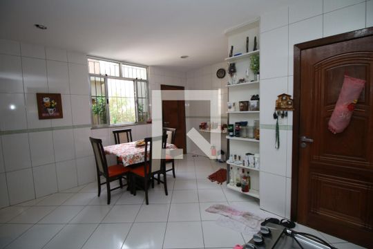 Cozinha de casa à venda com 5 quartos, 191m² em Higienópolis, Rio de Janeiro