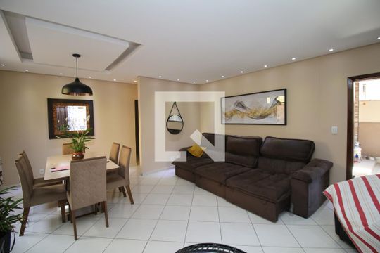 Sala de casa à venda com 5 quartos, 191m² em Higienópolis, Rio de Janeiro