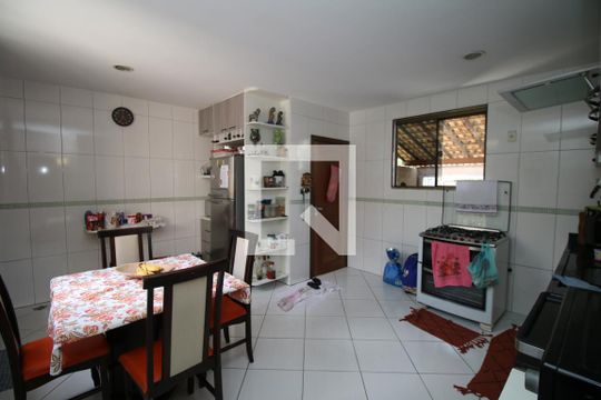 Cozinha de casa à venda com 5 quartos, 191m² em Higienópolis, Rio de Janeiro