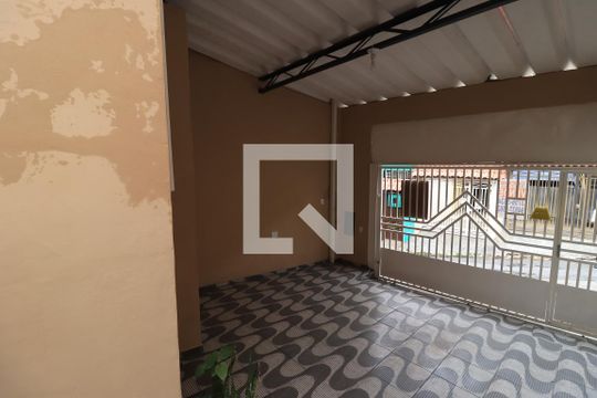 Garagem de casa à venda com 4 quartos, 150m² em Penha de França, São Paulo