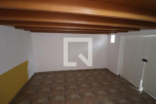 Garagem de casa à venda com 4 quartos, 150m² em Penha de França, São Paulo